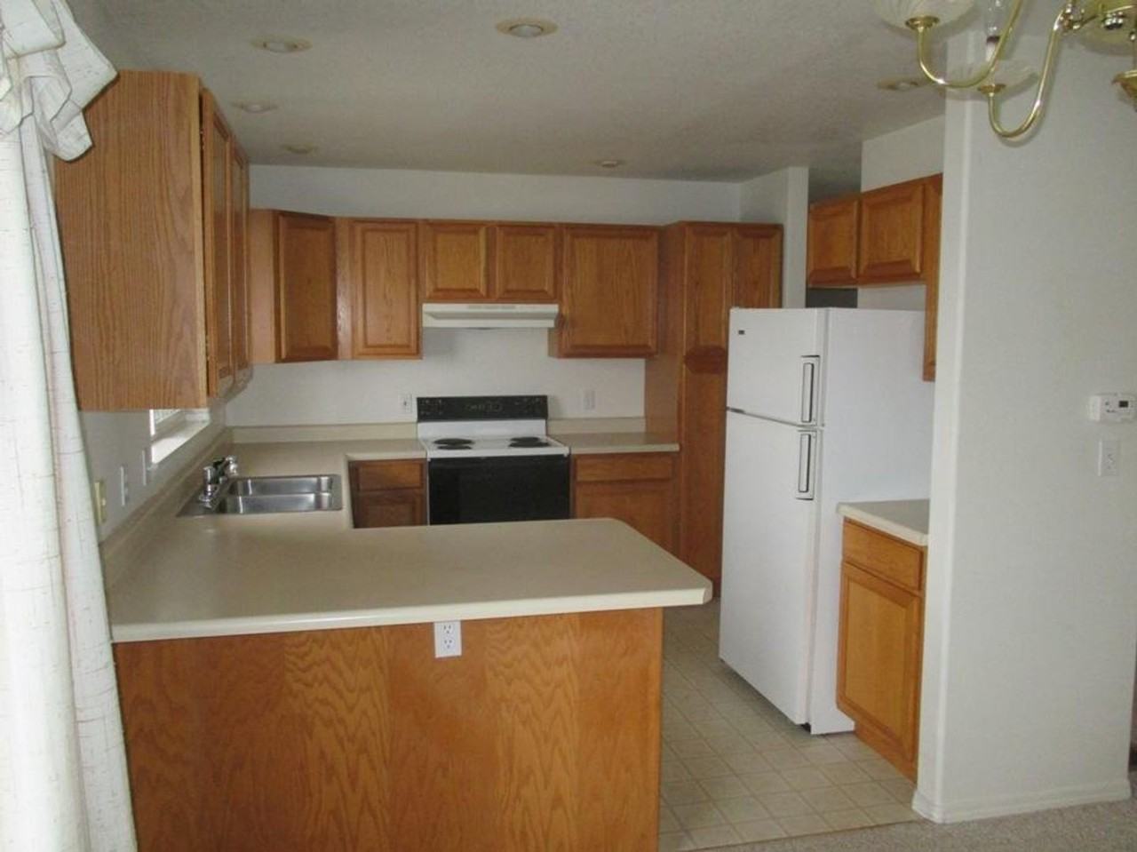 141 Greenbriar Dr - Photo 7 of 18