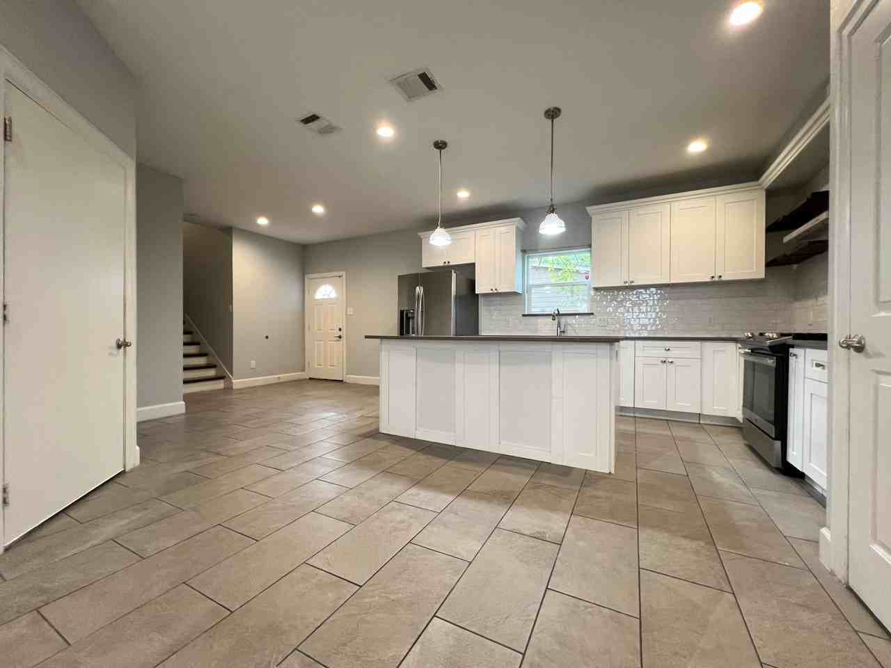 120 Sylvester Rd - Photo 3 of 22