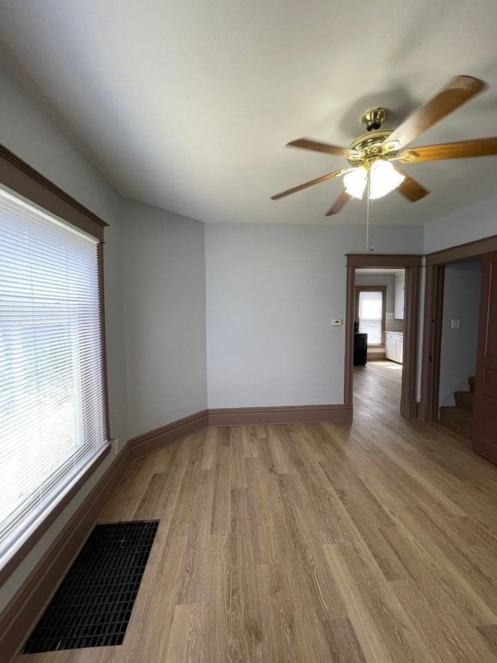 641 William St - Photo 3 of 18