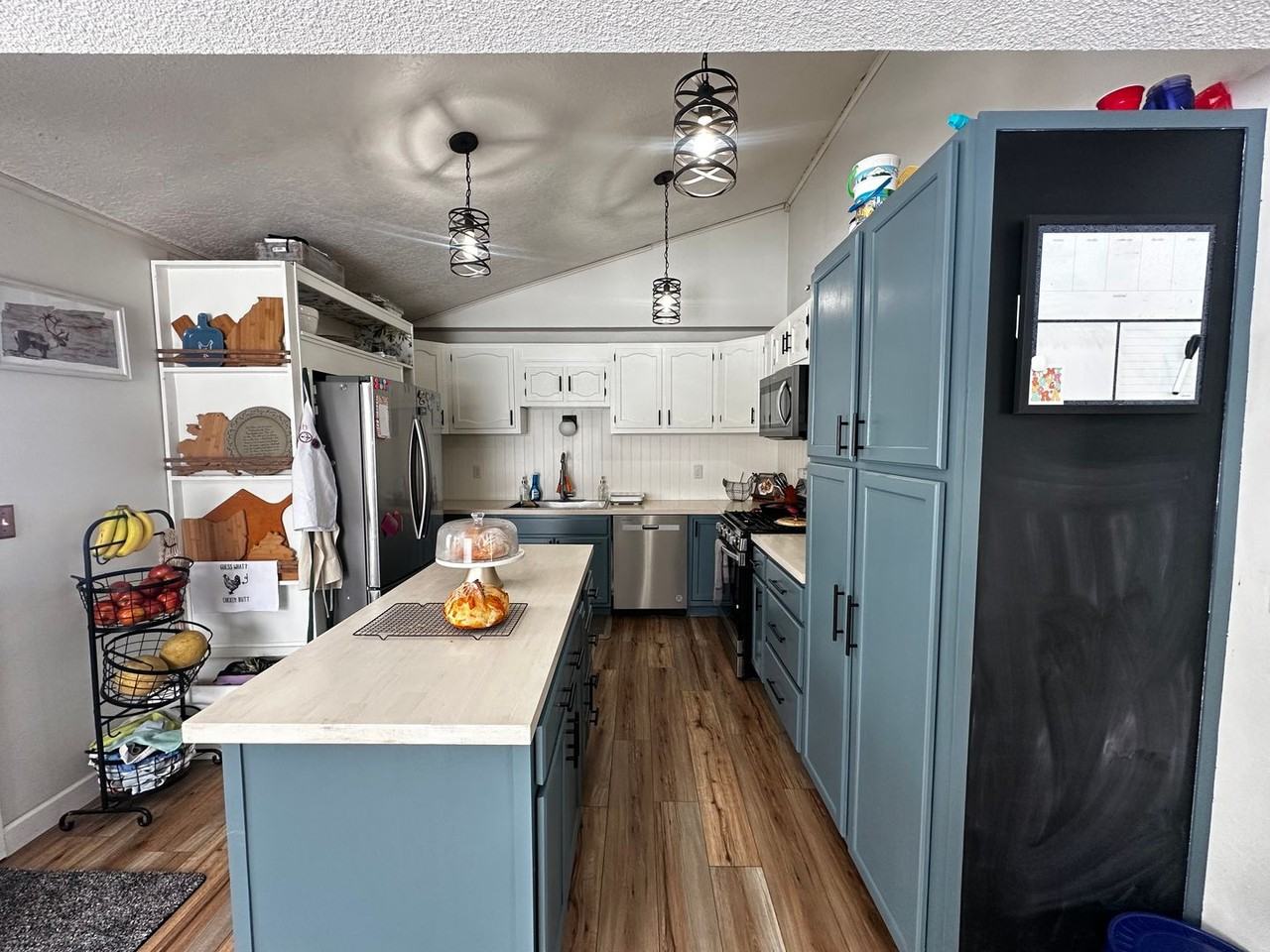1275 Nordin Dr - Photo 2 of 44