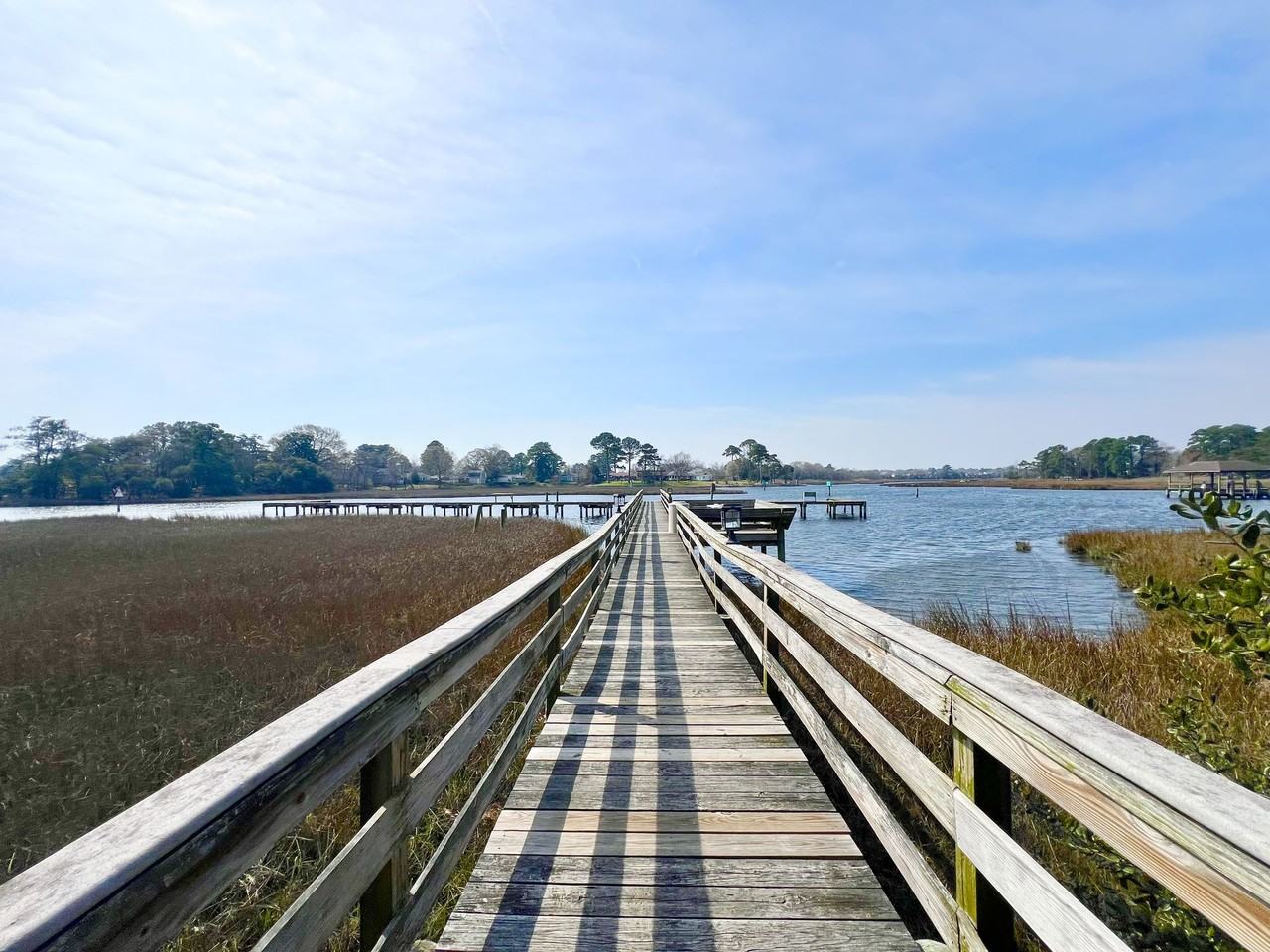 Pelican Dock Apartments - Photo 4 of 19