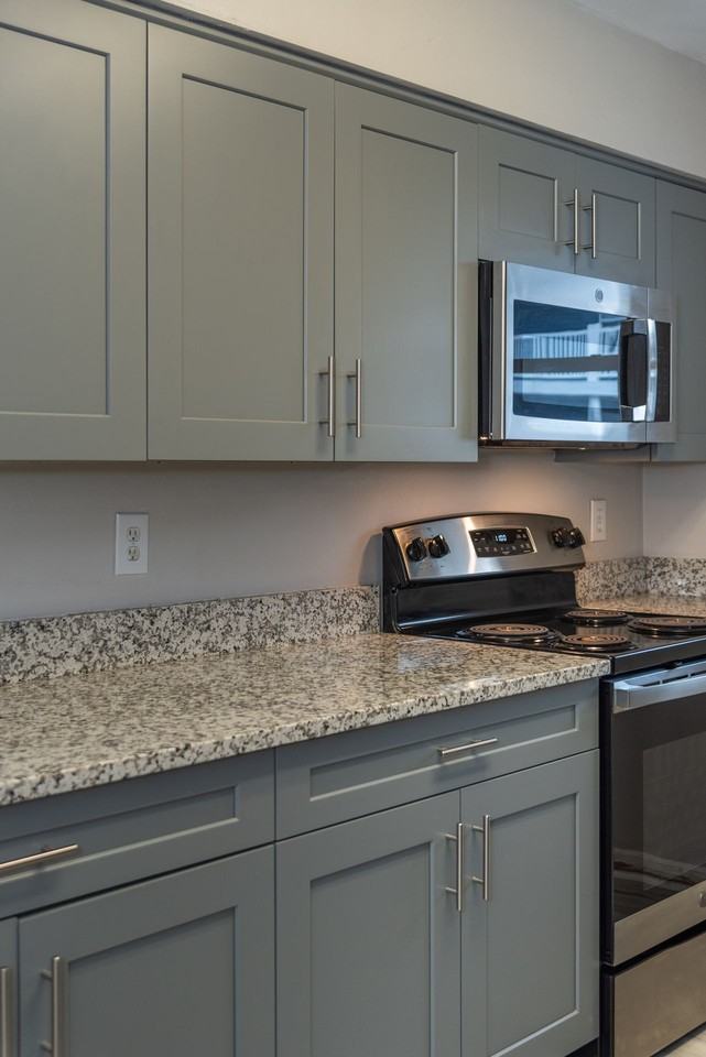 Pelican Dock Apartments - Photo 6 of 19