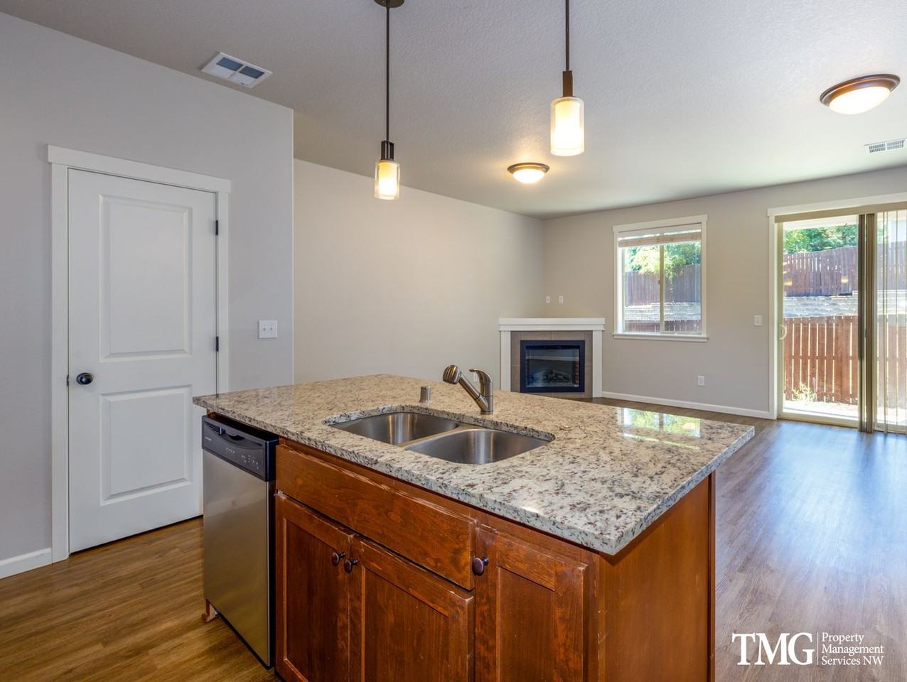 11308 Ne 14th Ct - Photo 5 of 17