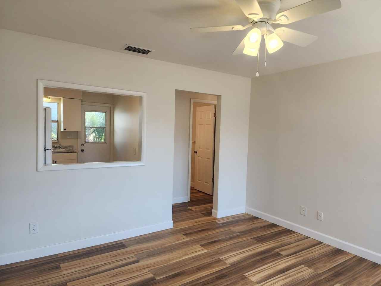 1609 56th St S #E - Photo 7 of 41