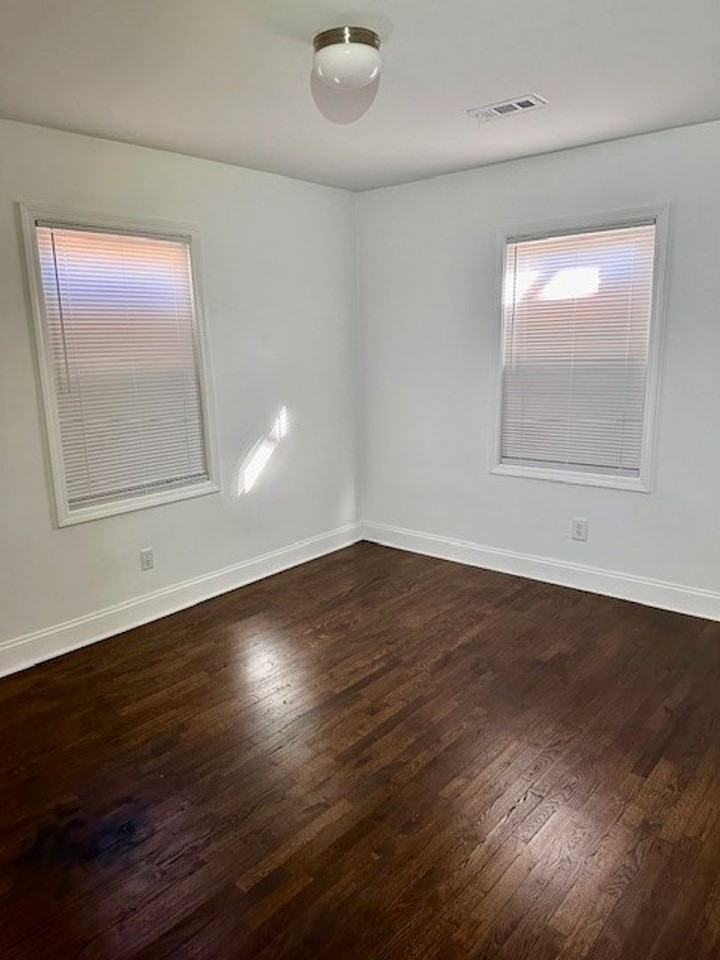 1708 Catherine Simmons Ave - Photo 3 of 6