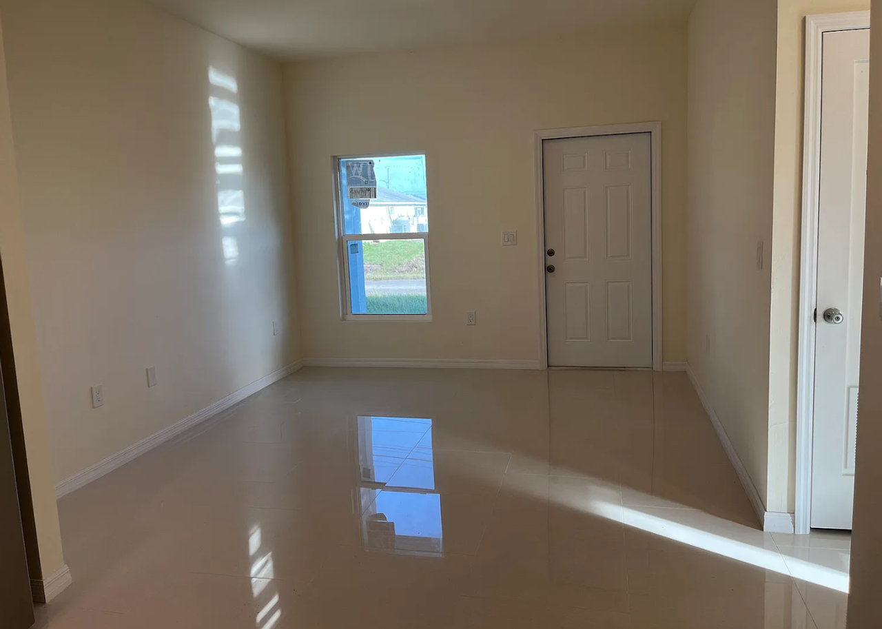 2910 55th St W - Photo 6 of 19