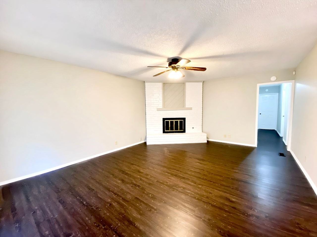 6367 S 29th West Pl - Photo 3 of 26