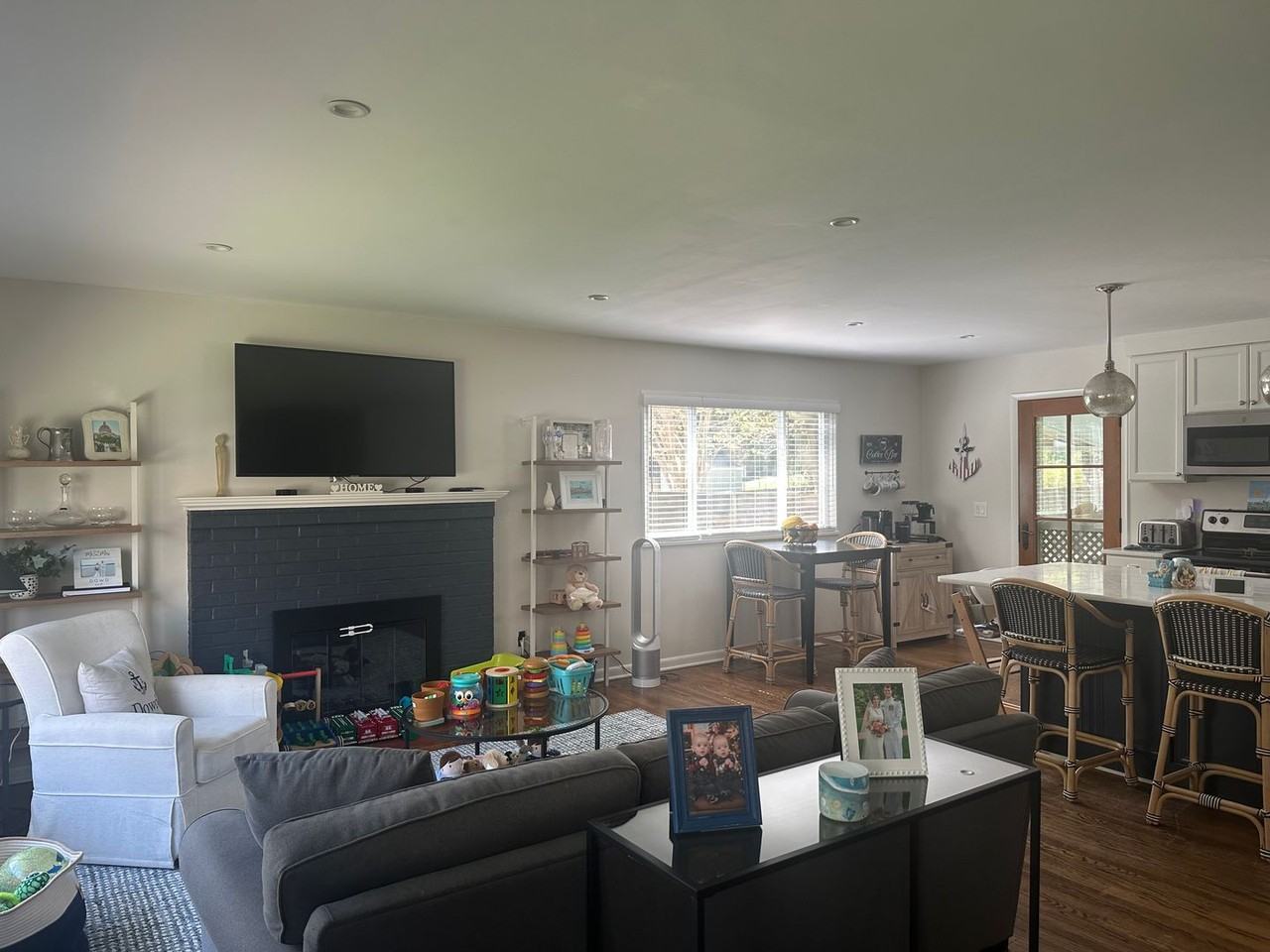 10 Goodrich Rd - Photo 6 of 22