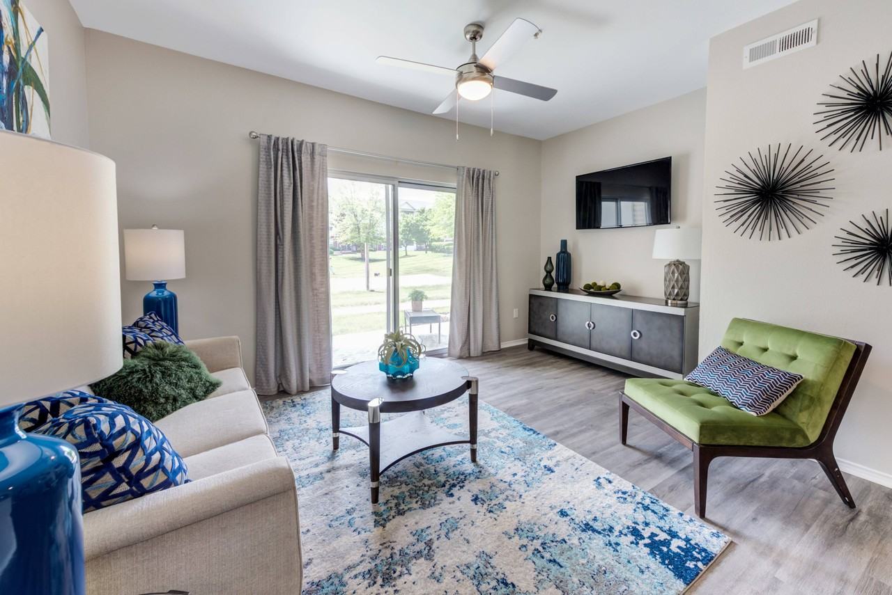 Avalon Oaks Apartments - Photo 2 of 50