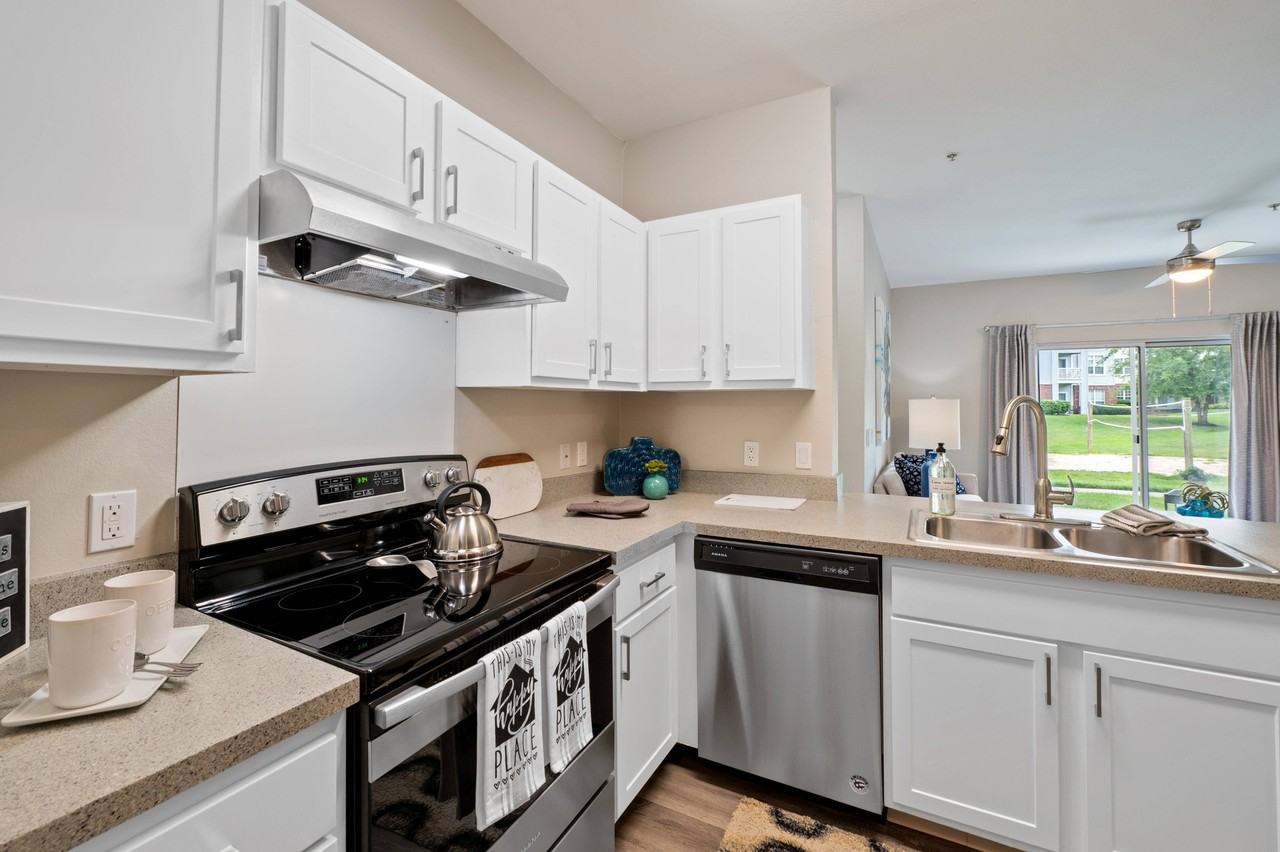 Avalon Oaks Apartments - Photo 6 of 50