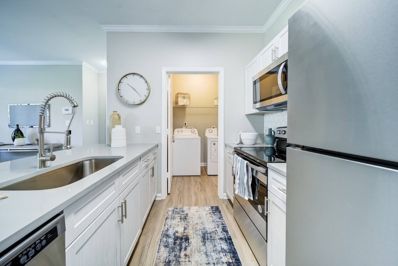 Thornhill Apartments - Photo 5 of 50