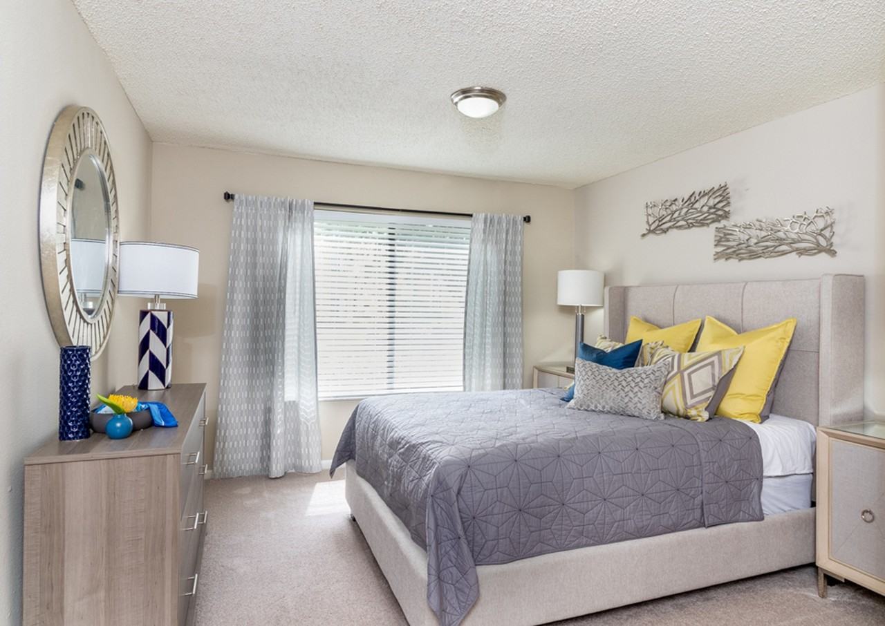 Lakes of Northdale Apartments - Photo 7 of 40