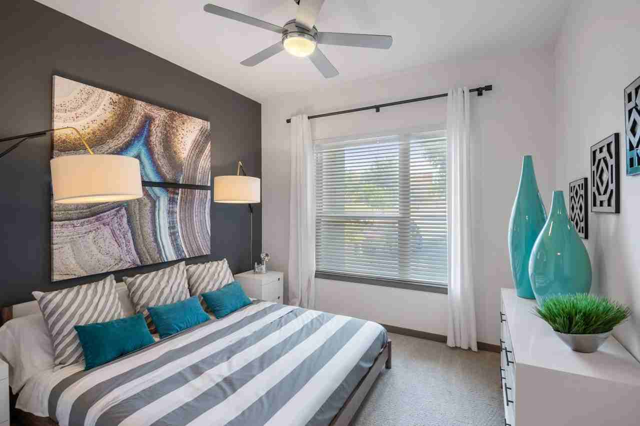 VV&M Apartments - Photo 6 of 50