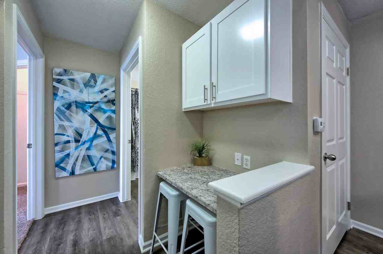 PeakView by Horseshoe Lake Apartments - Photo 2 of 50