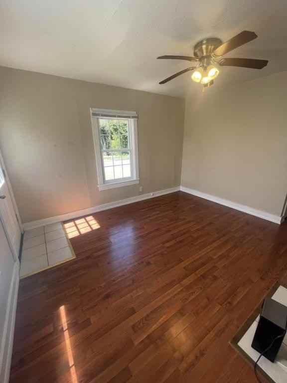 205 E 12th St - Photo 3 of 8