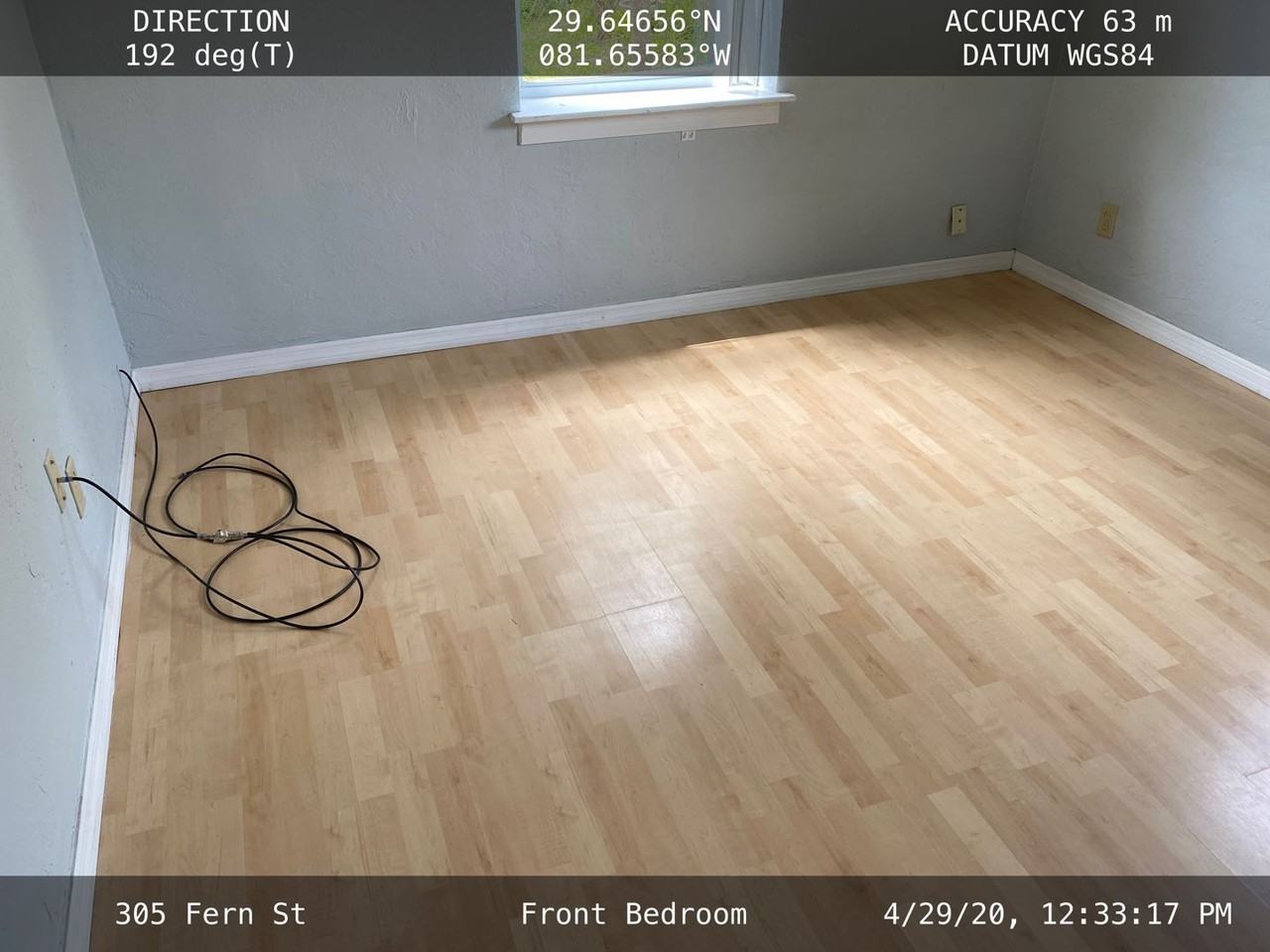 305 Fern St - Photo 3 of 5