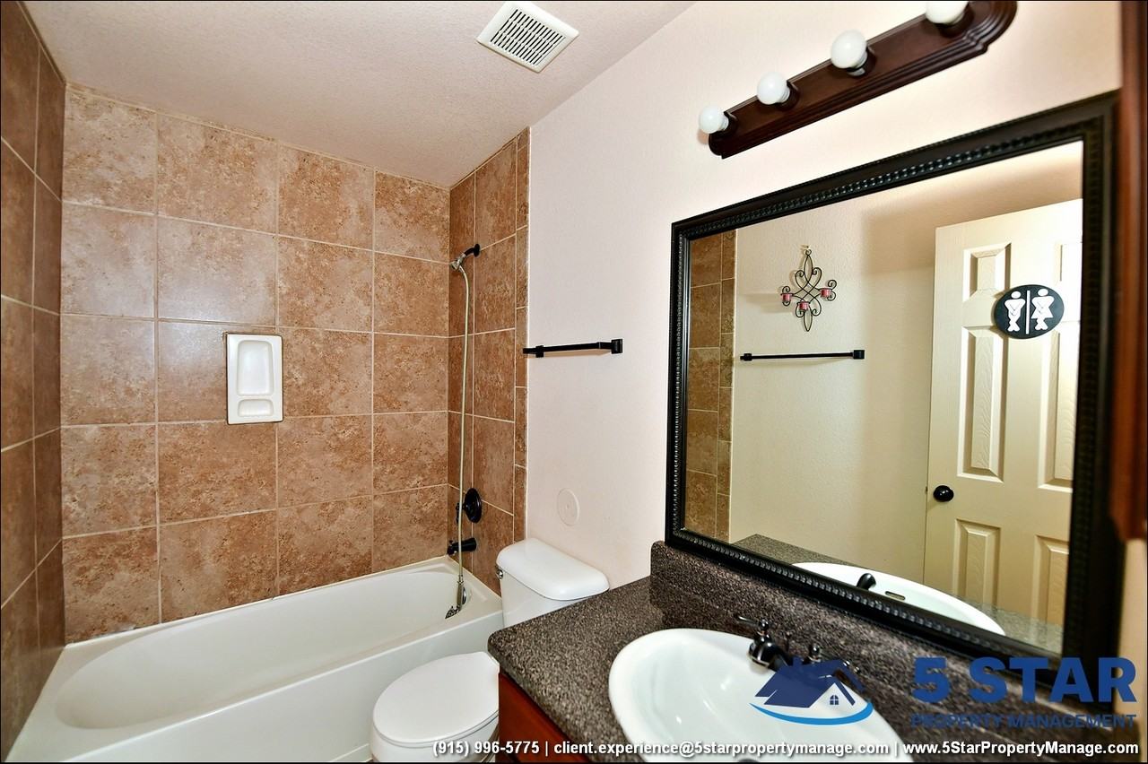 14292 Hacienda Rock Dr - Photo 4 of 39