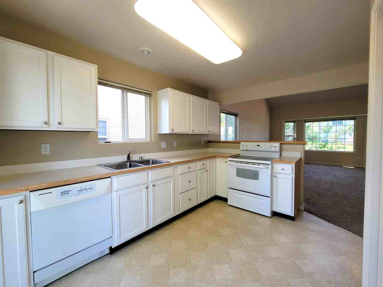 3509 Laredo Dr #HOME - Photo 5 of 13