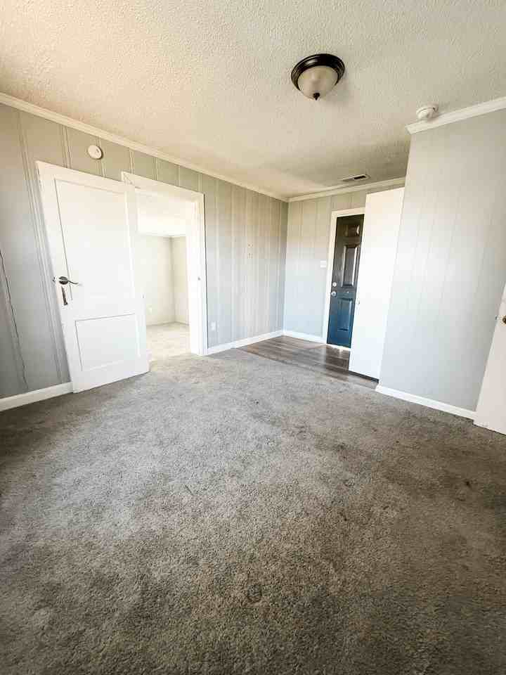 2696 Rialto Rd - Photo 3 of 13