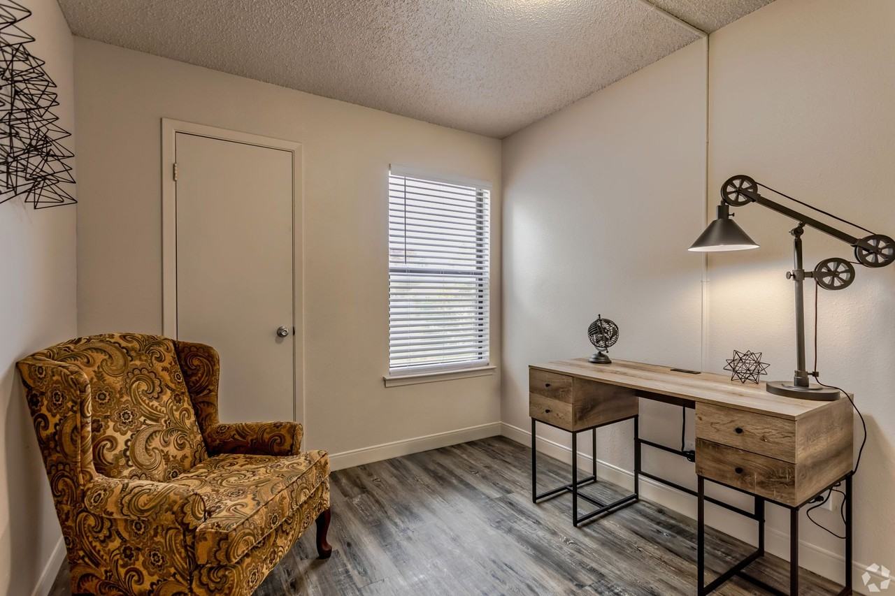 Cimarron Apartments - Photo 2 of 50