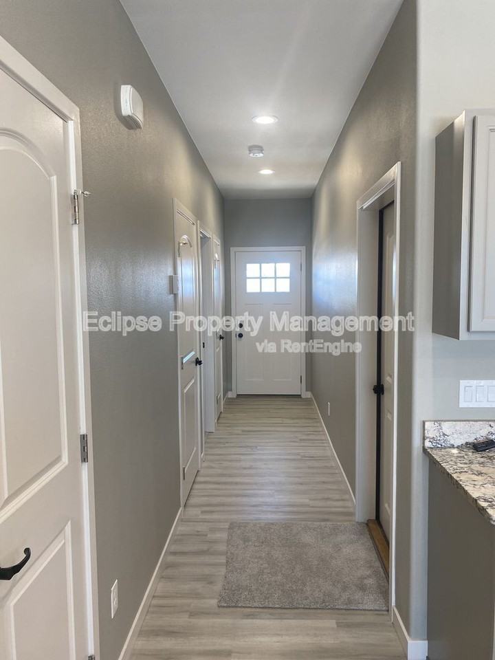 515 Crestone Avenue #517 - Photo 4 of 12