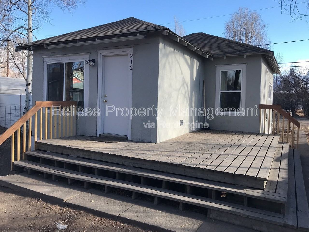 212 Alamosa Ave - Photo 2 of 29