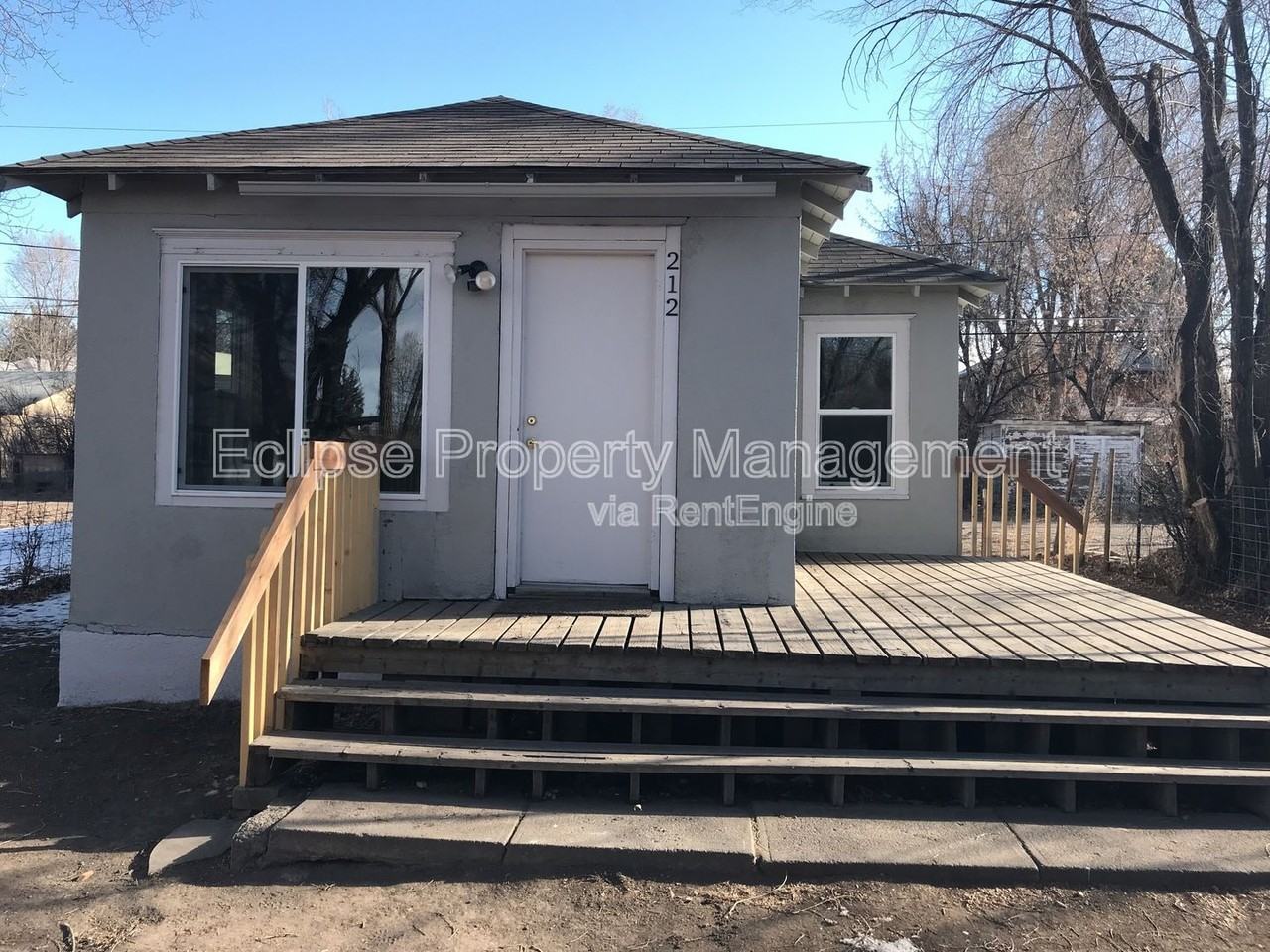 212 Alamosa Ave - Photo 3 of 29