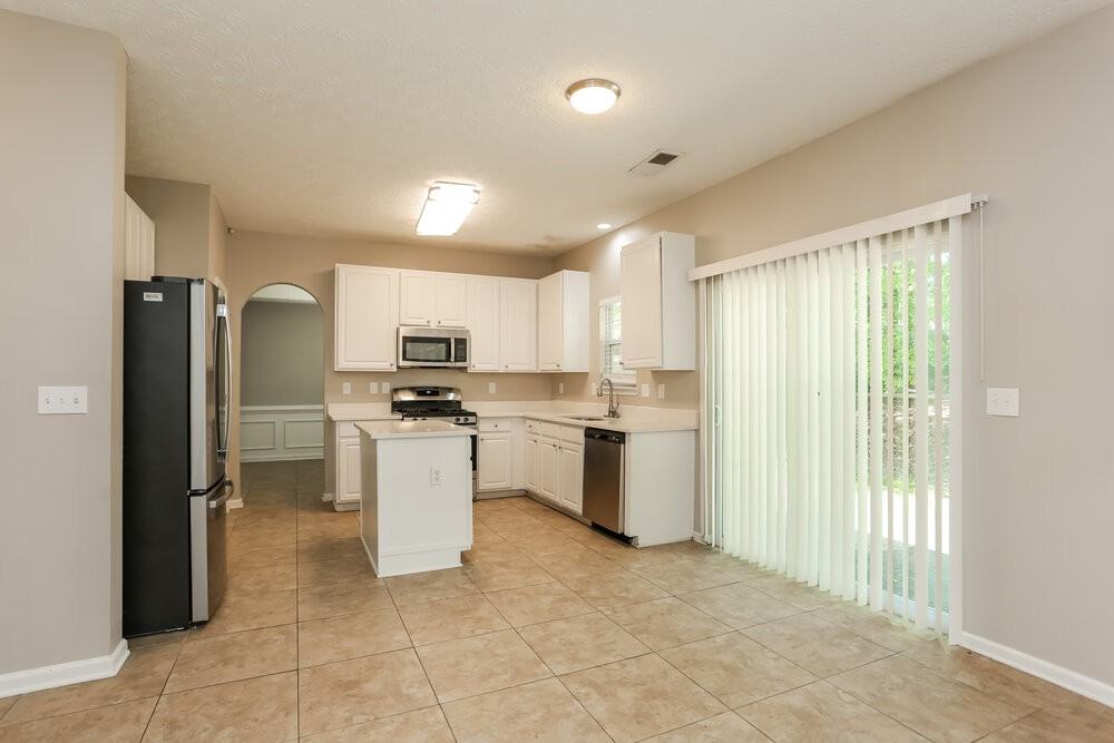 511 Gables Ct - Photo 6 of 17