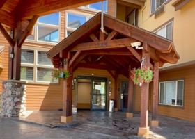 featured image of 725 S Lincoln Ave