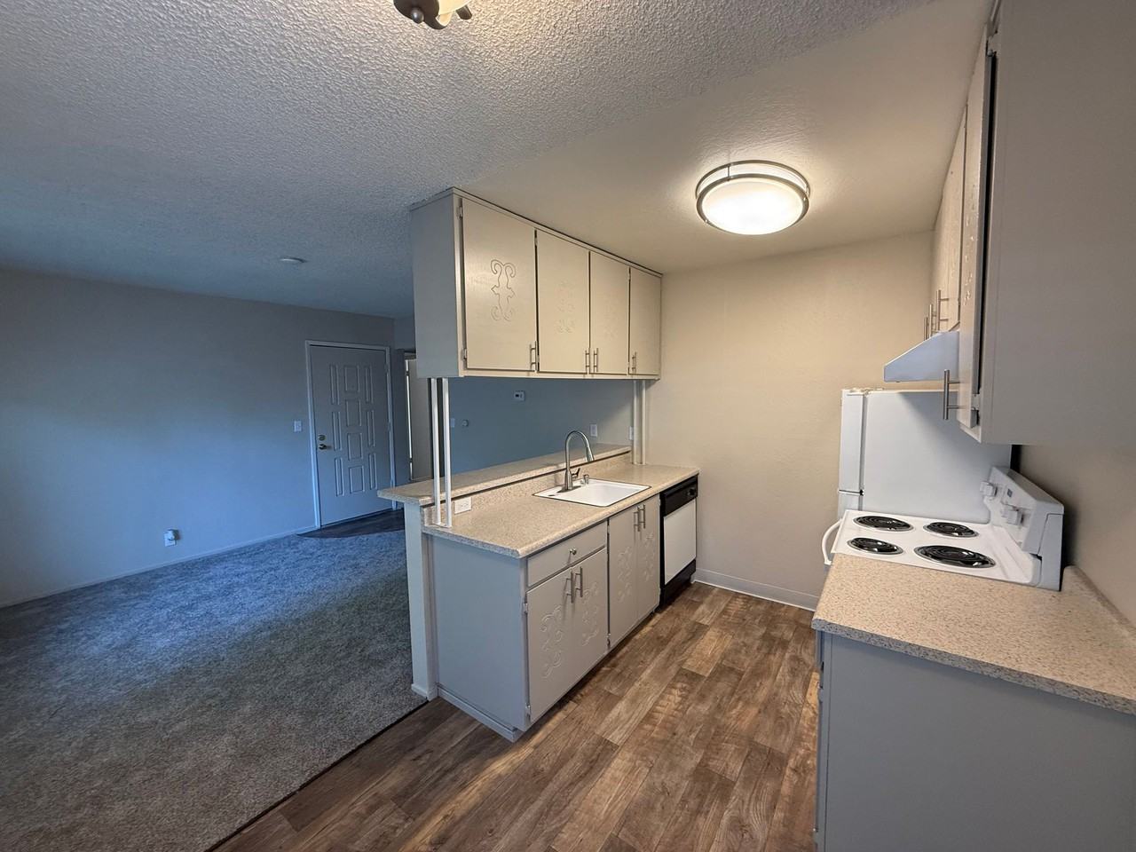 2114 H Street, Sacramento - Photo 3 of 5