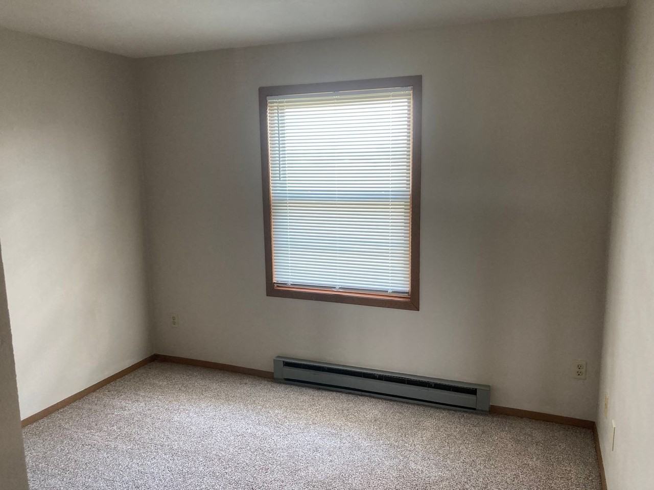 532 E Bronson Rd #3 - Photo 4 of 10