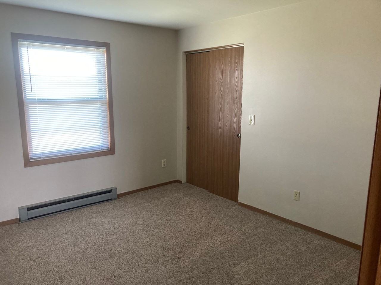532 E Bronson Rd #3 - Photo 5 of 10
