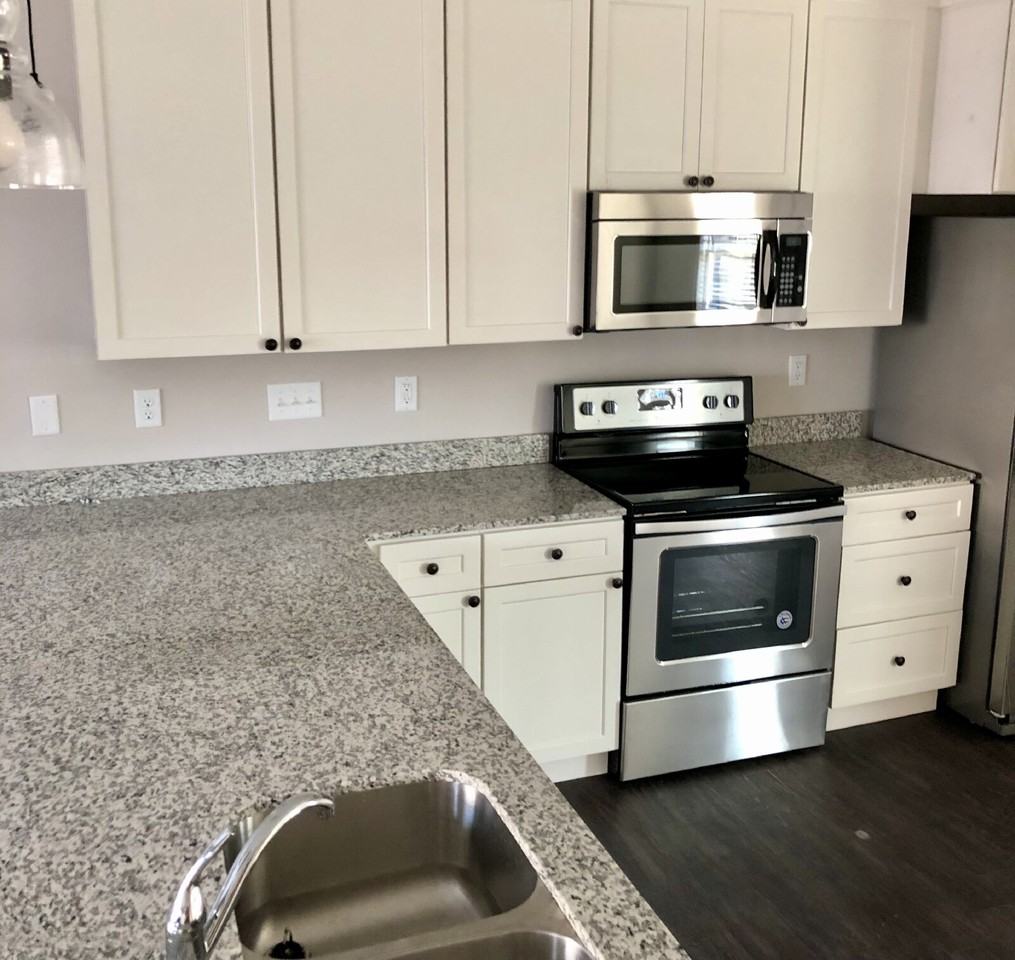 1976 N Dixie Ave #F102