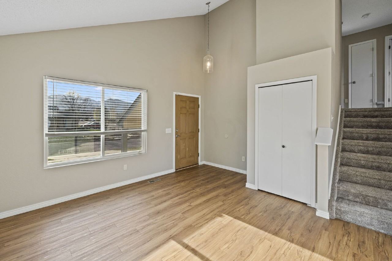 1719 S Canoe Creek Dr - Photo 5 of 36