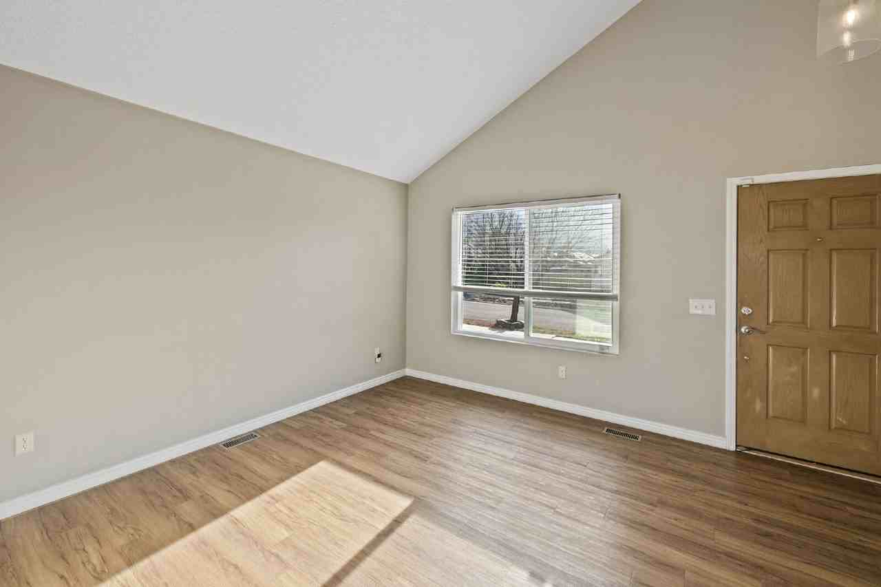 1719 S Canoe Creek Dr - Photo 6 of 36