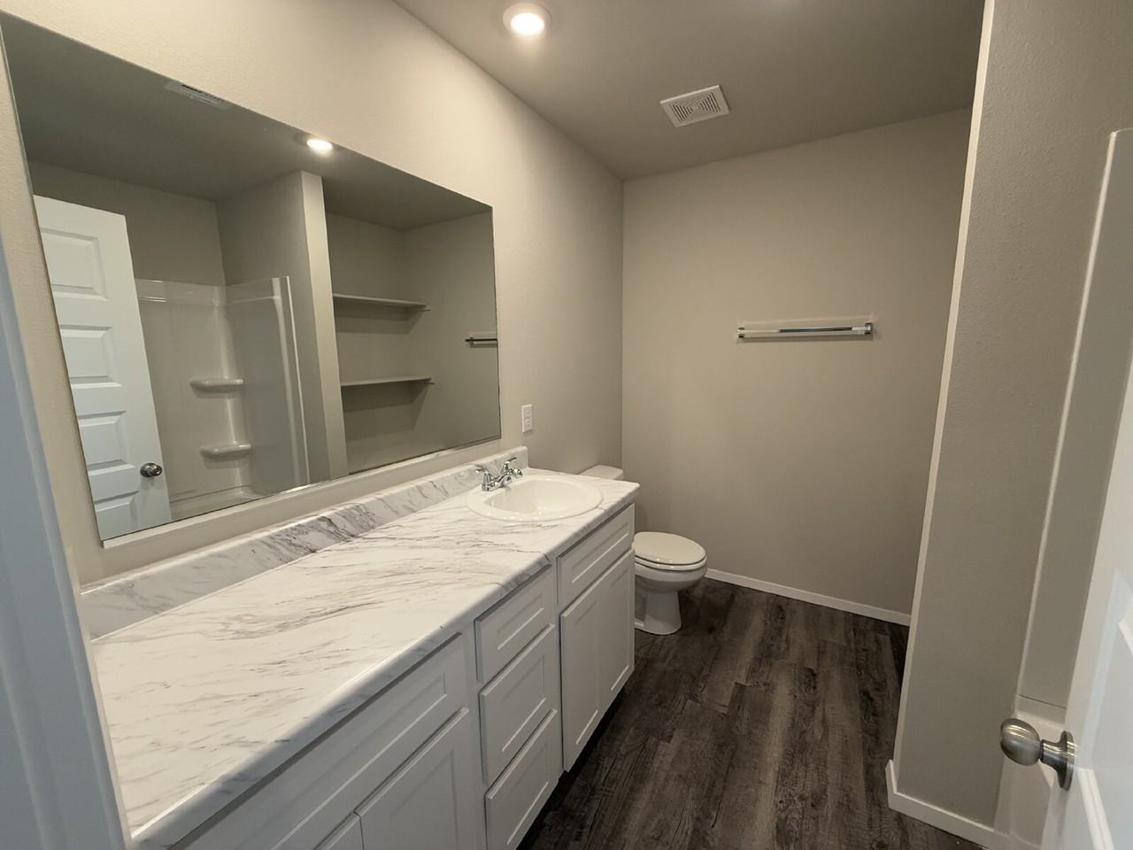 1114 W 8th Pl - Photo 6 of 11