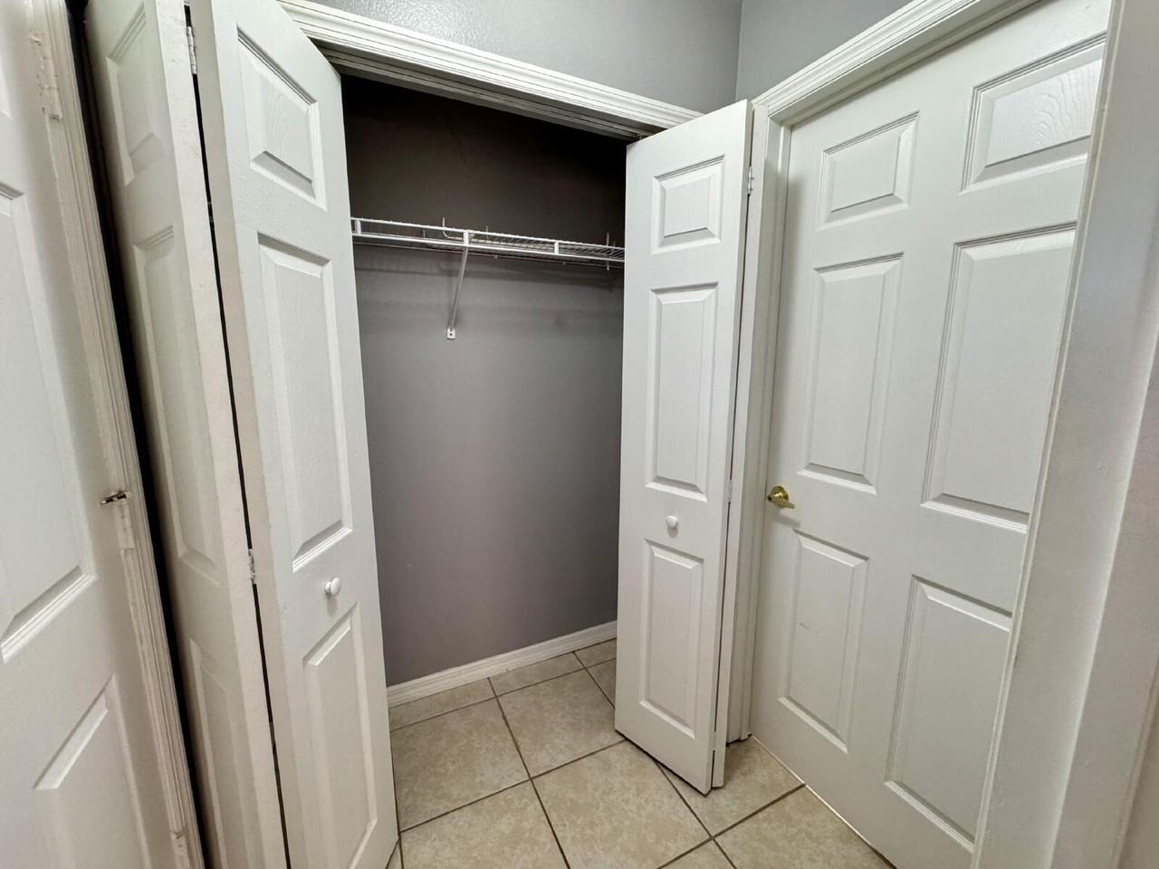 2725 Fan Palm Dr #B - Photo 7 of 10