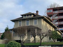 featured image of 1010 N Garden St