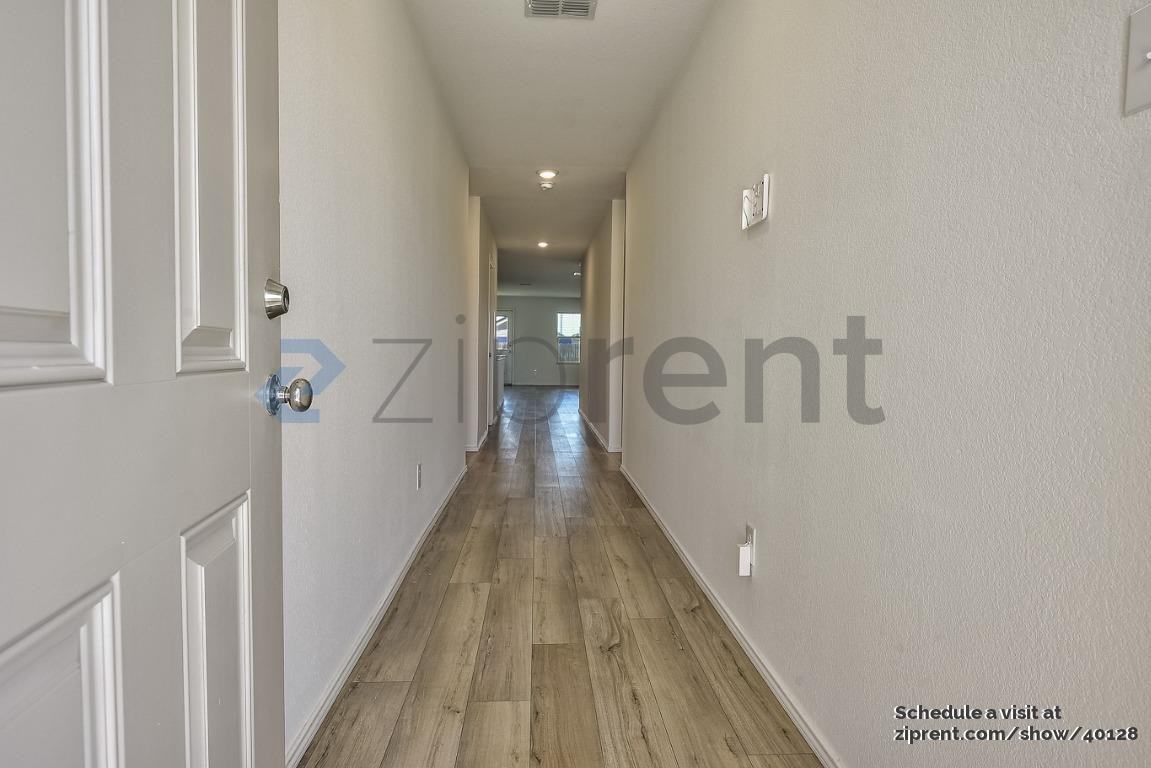 444 Frio Pass Trl - Photo 2 of 21