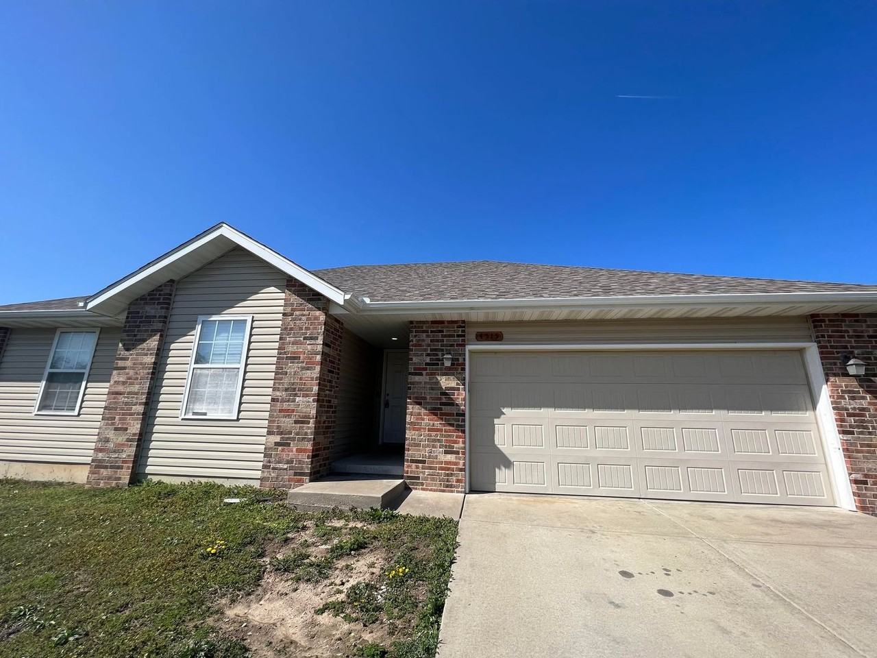 4515 E Chipmunk Ln