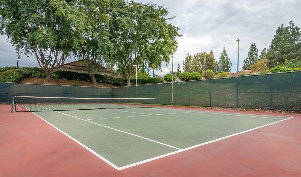 Bernardo Crest - Photo 4 of 76