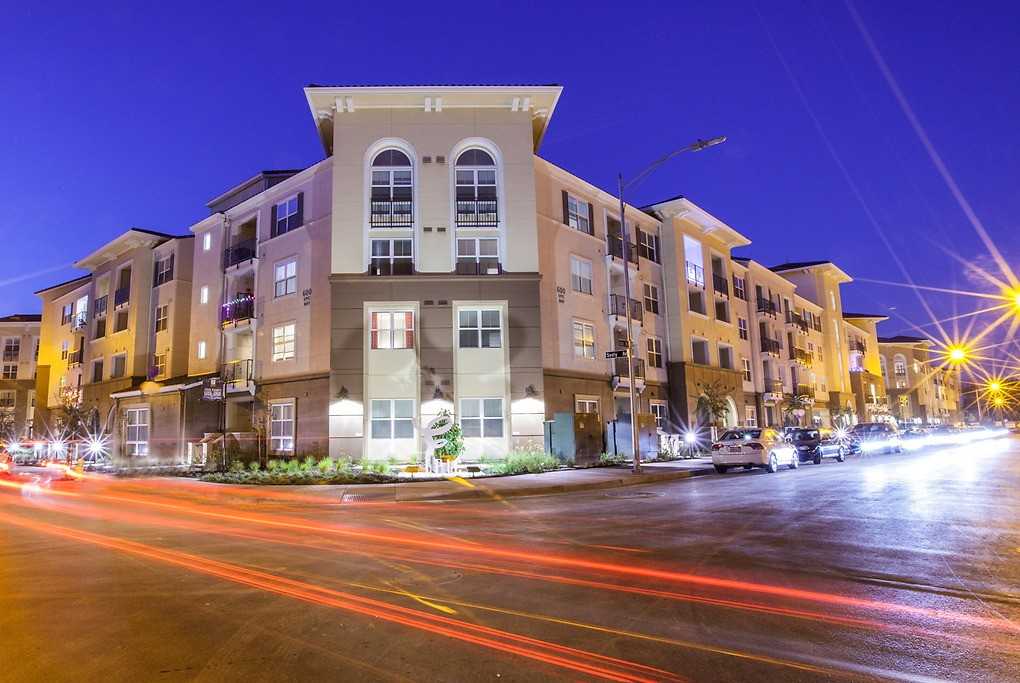 Epic - Photo 2 of 89