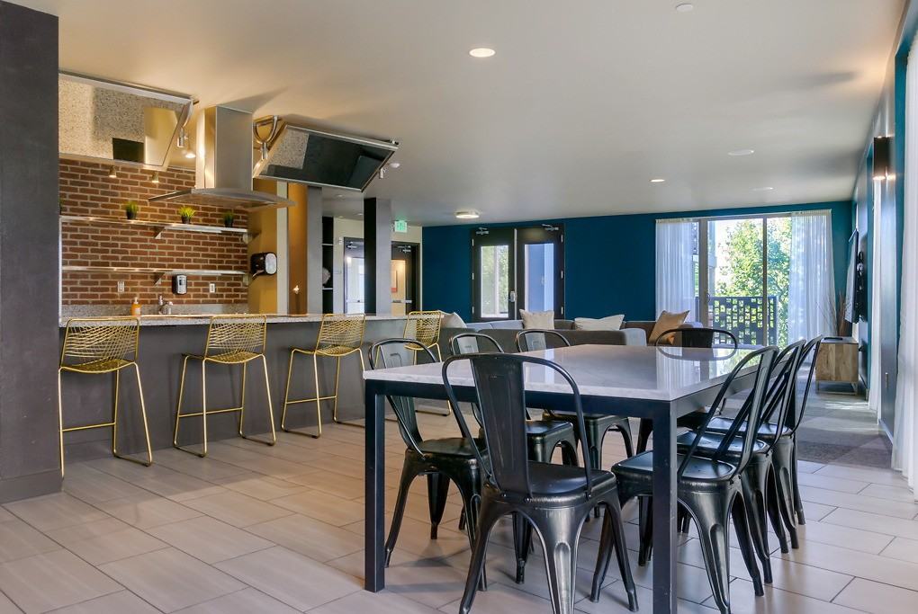 Expo - Photo 6 of 79