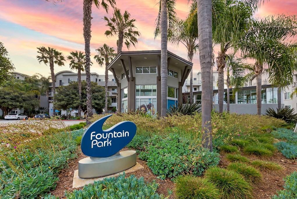 Fountain Park at Playa Vista