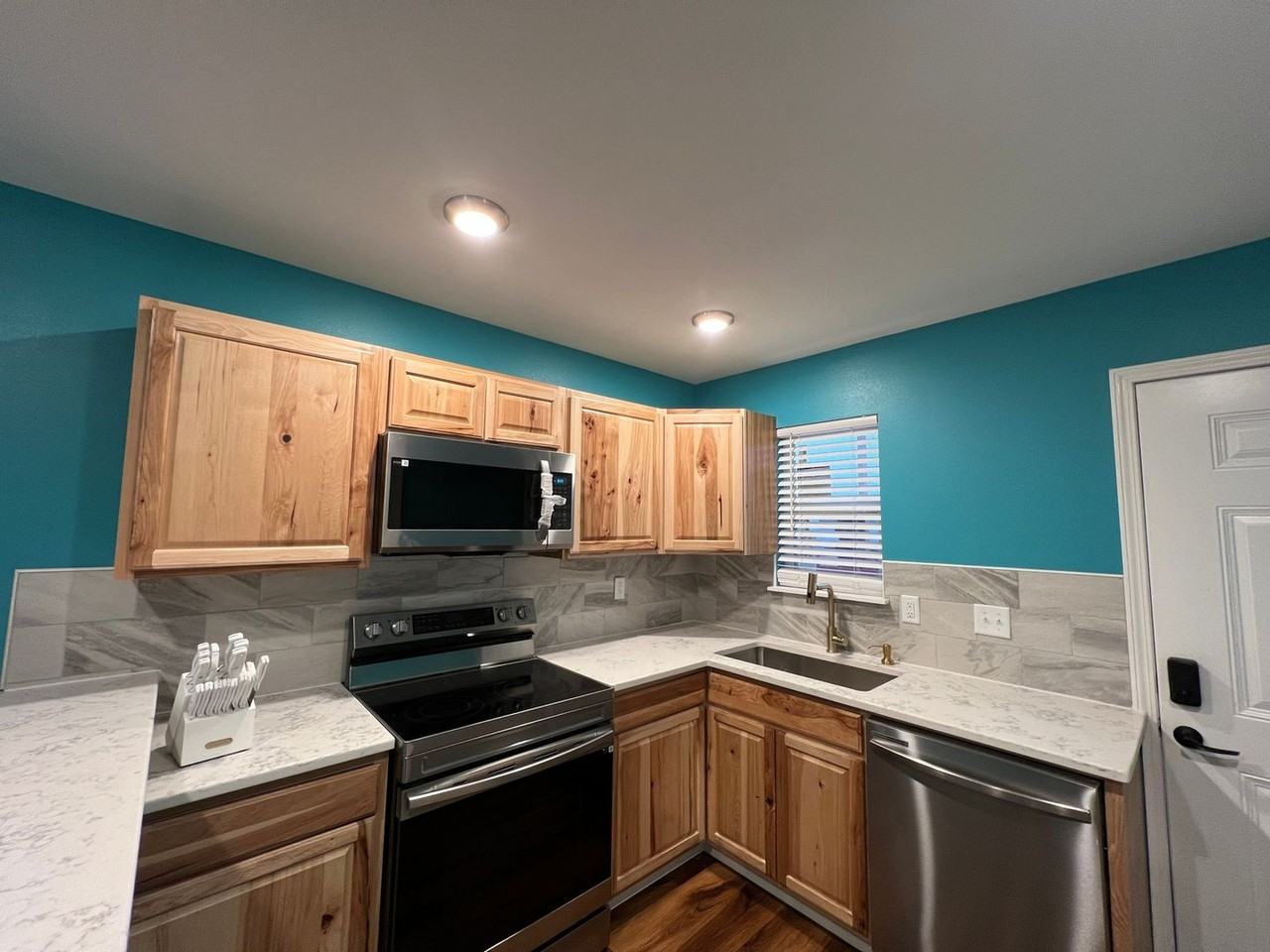 127 Andoe St - Photo 4 of 9