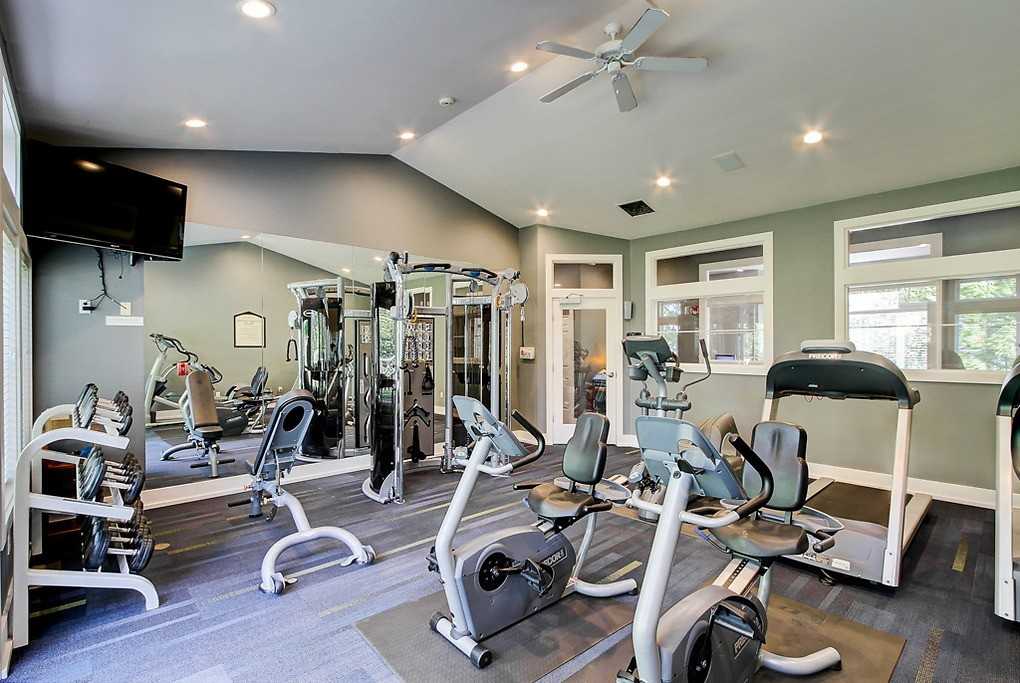 Pinnacle on Lake Washington - Photo 5 of 62