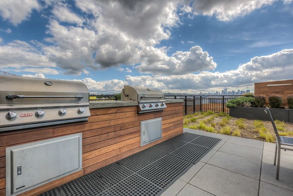 Velo and Ray - Photo 6 of 77