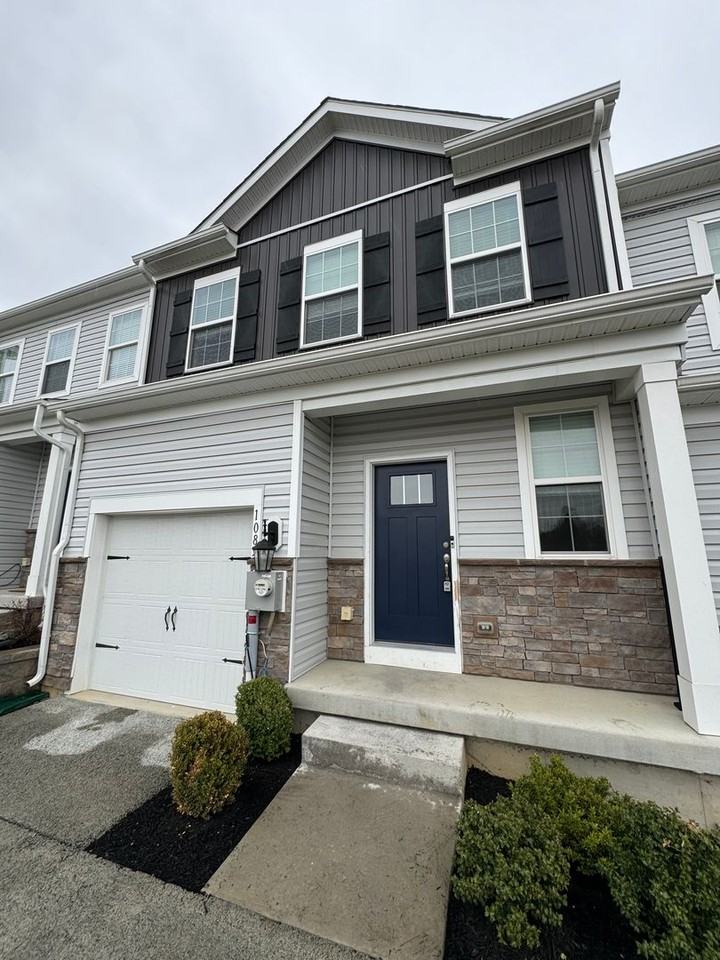 1085 Turnstone Dr - Photo 2 of 43