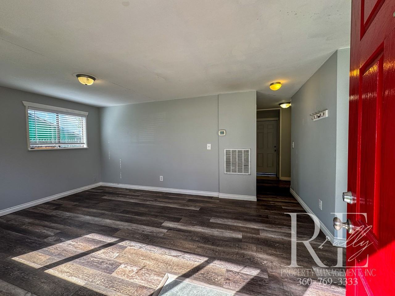 3333 Ward Ave - Photo 2 of 13