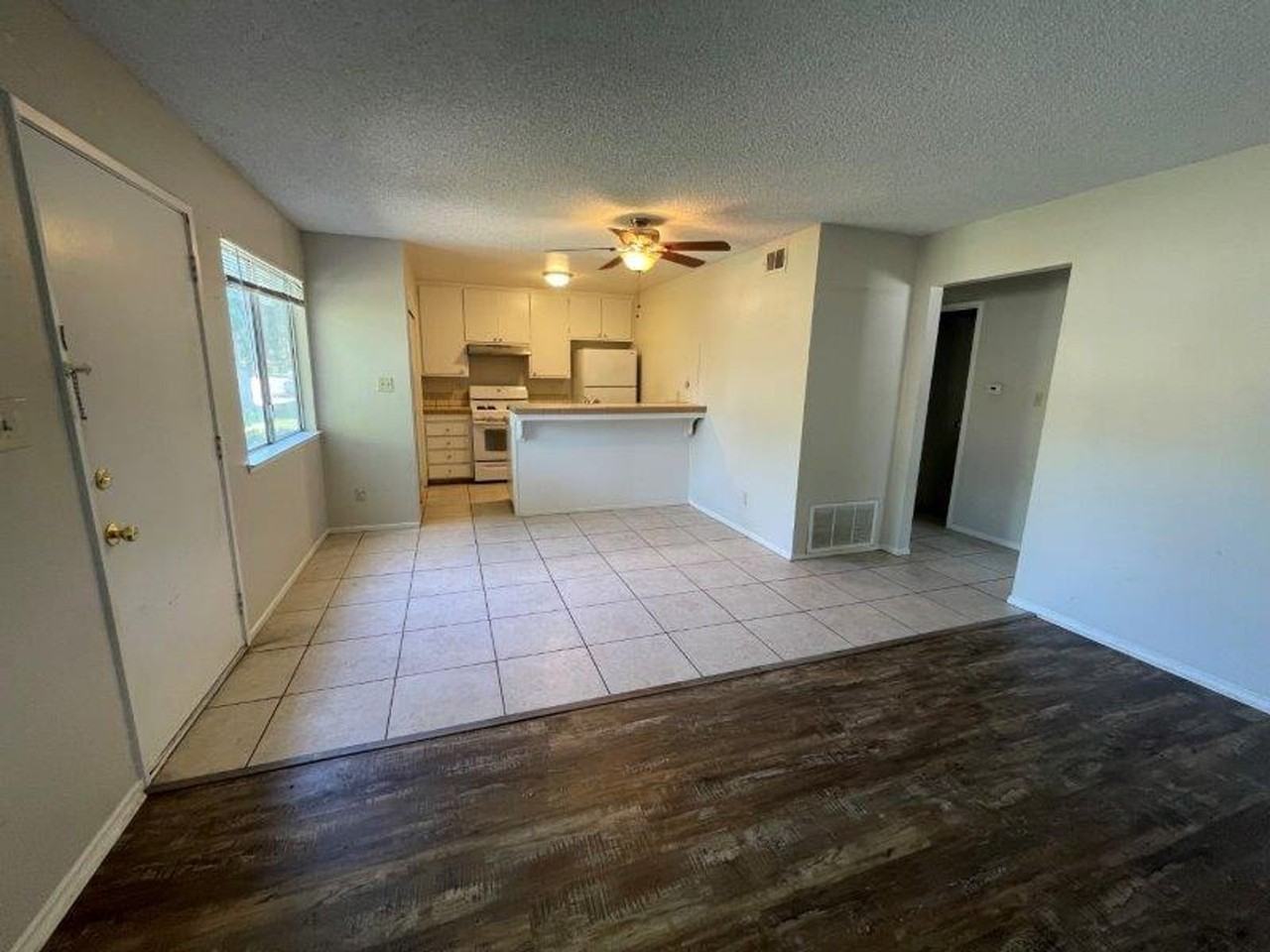 9508 Emerald Park Dr #1 - Photo 3 of 15